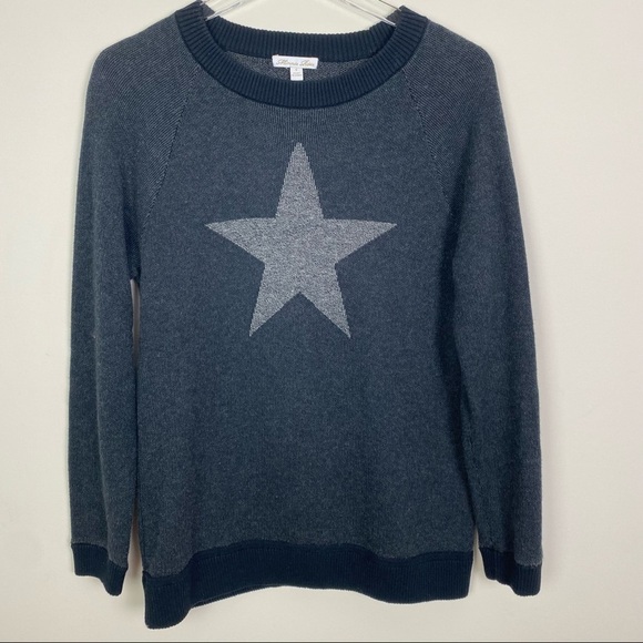 Minnie Rose Gray Star Sweater Size Small - Picture 8 of 8